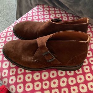 Frye Men’s William Monk Chukka Suede Boot